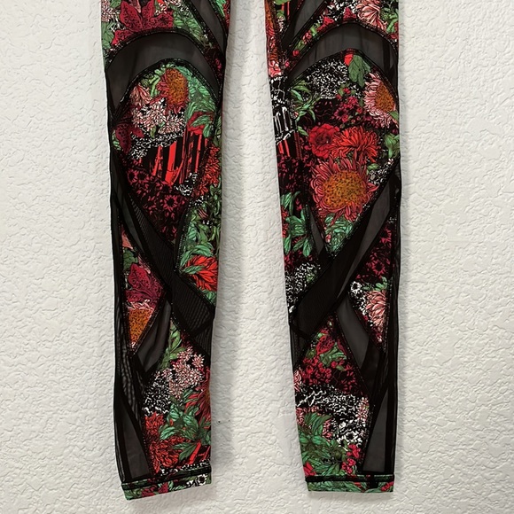 Lululemon Athletica Wunder Under Floral Leggings - Picture 9 of 16